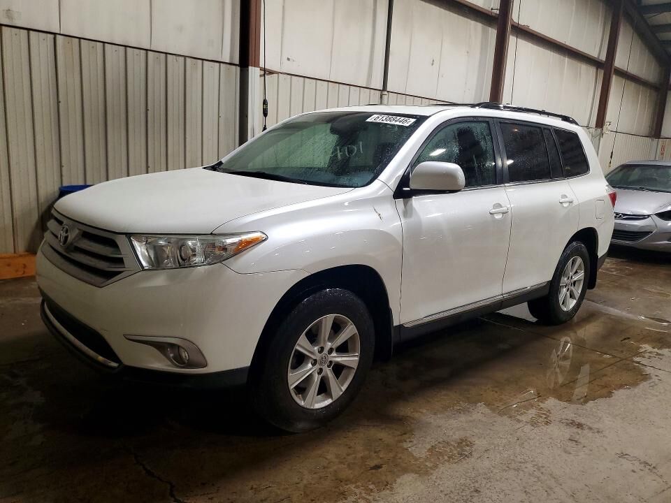2011 TOYOTA Highlander