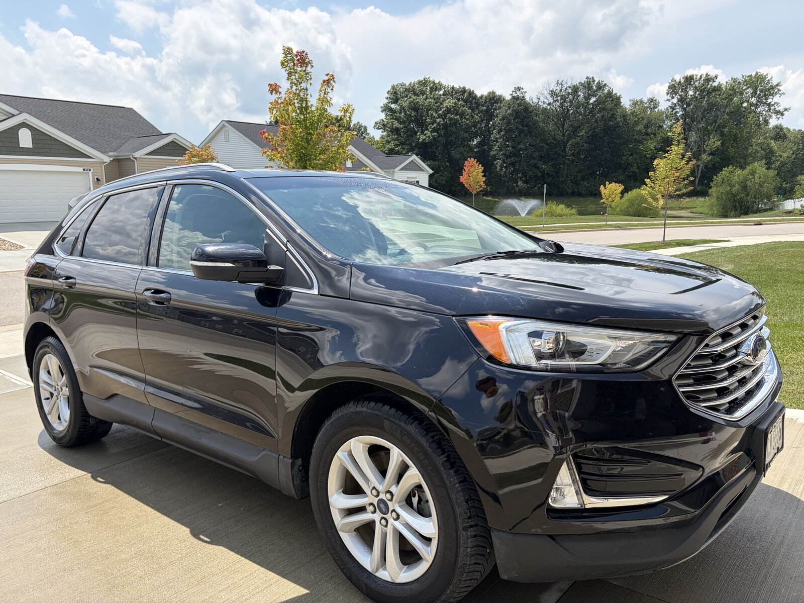 2020 FORD Edge