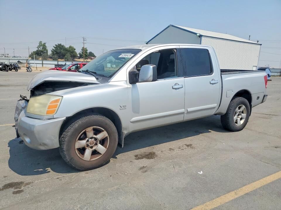 2004 NISSAN Titan