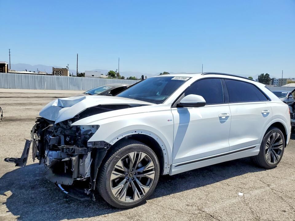 2025 AUDI Q8