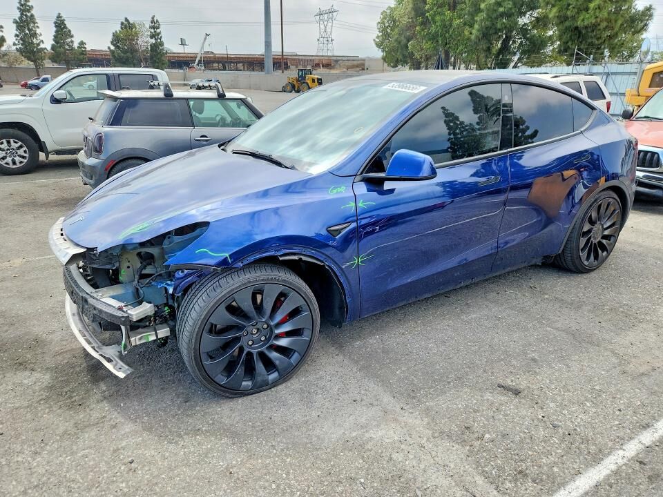 2022 TESLA Model Y