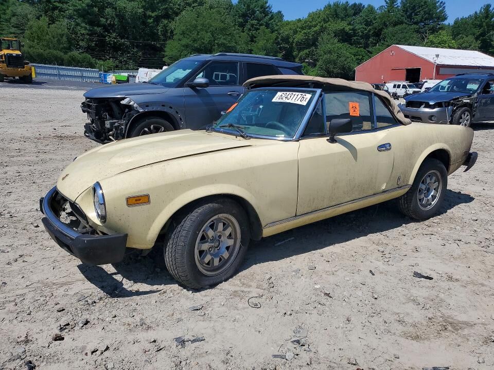 1982 FIAT Spider 2000