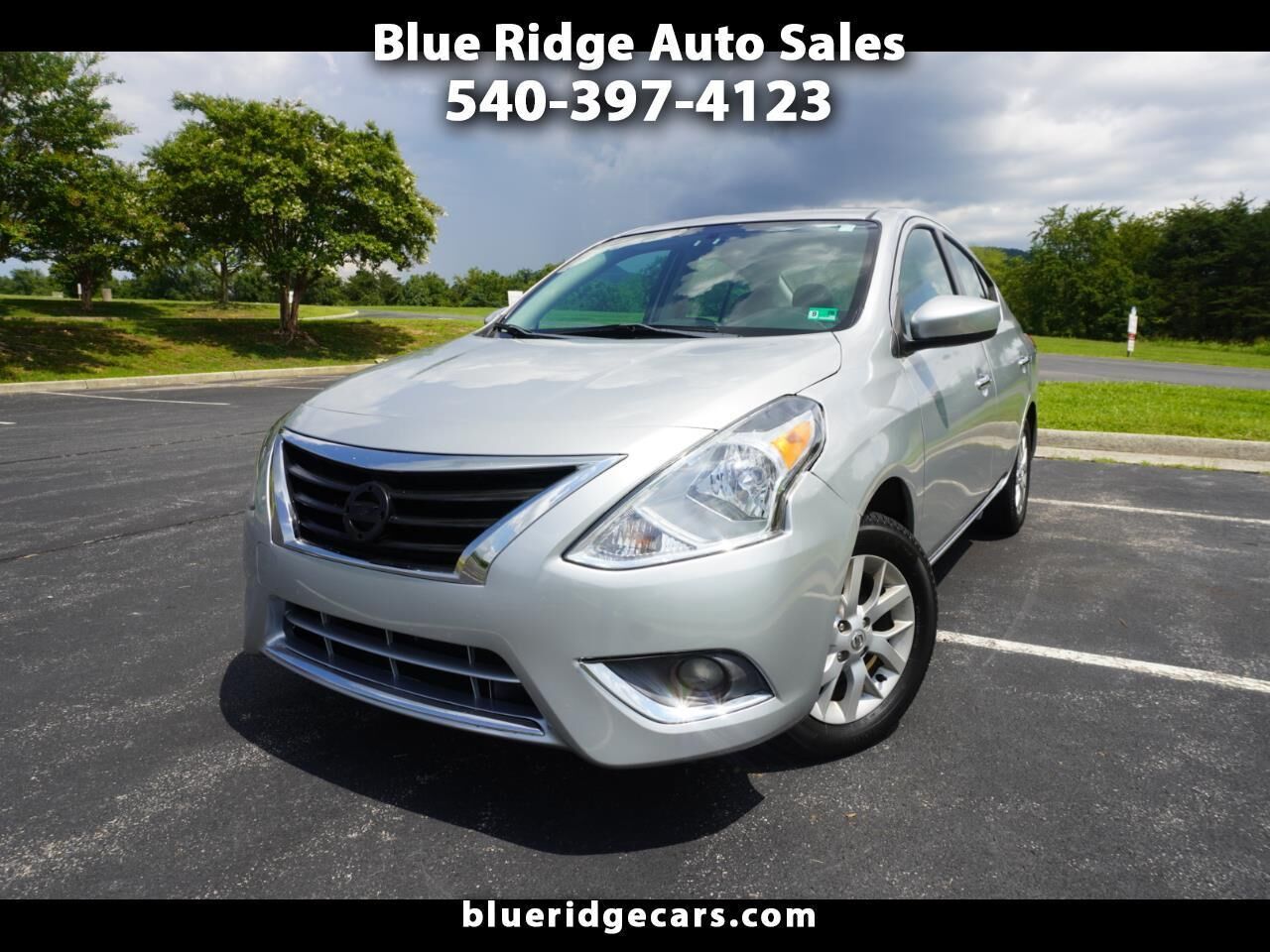 2017 NISSAN Versa