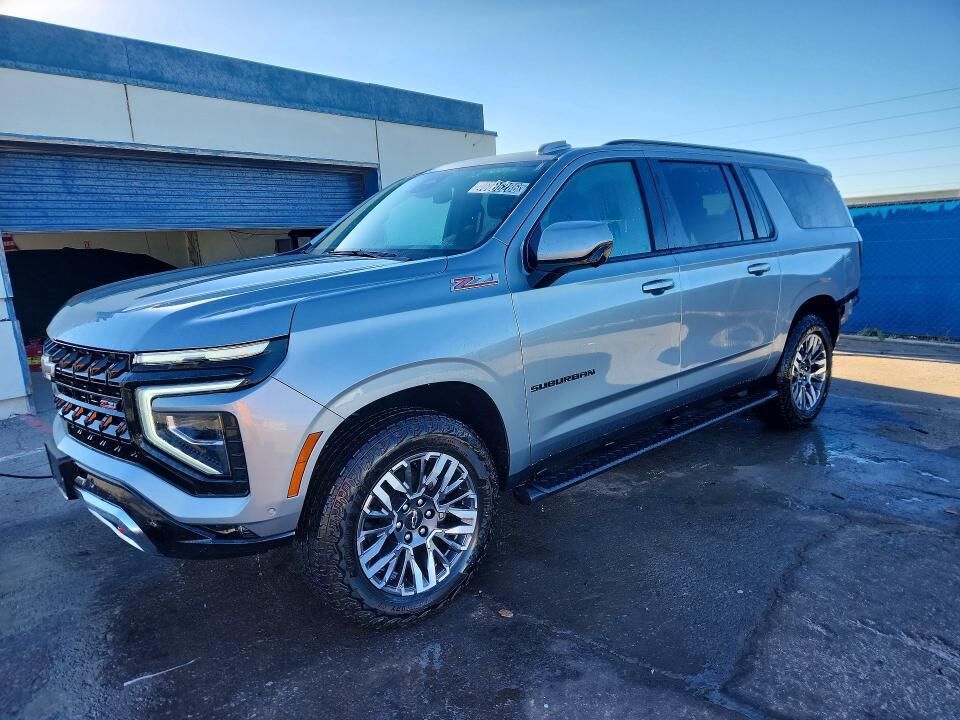 2025 CHEVROLET Suburban