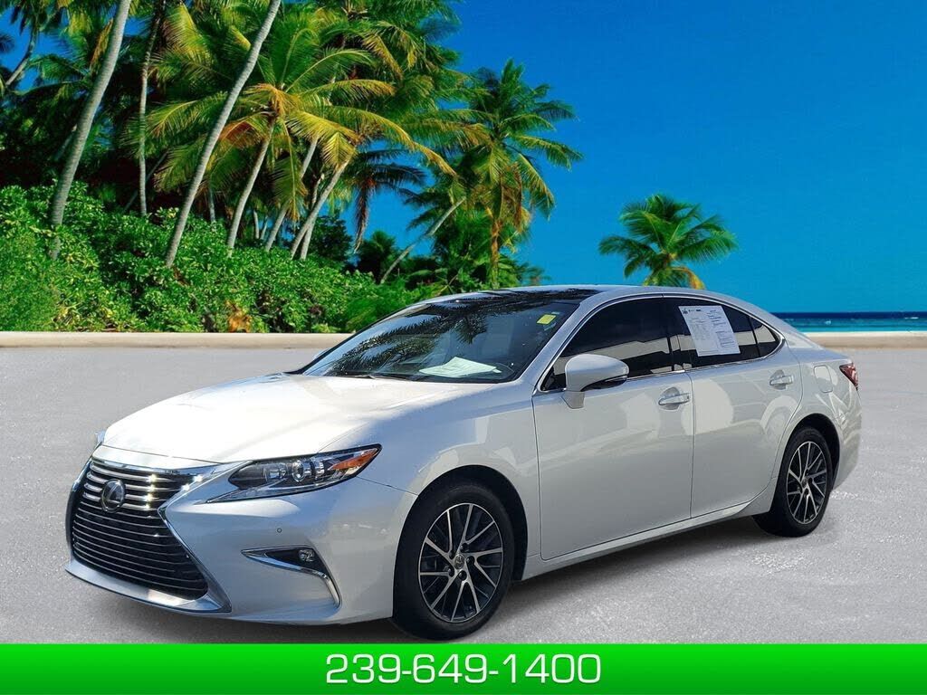 2017 LEXUS ES