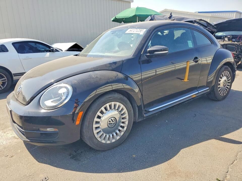 2016 VOLKSWAGEN Beetle