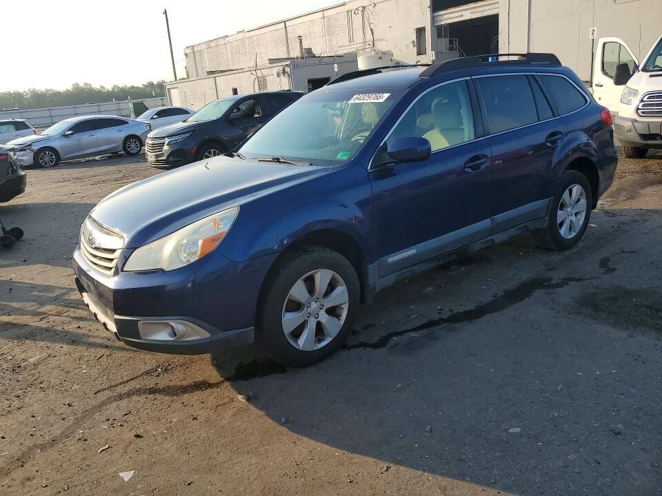 2010 SUBARU Outback