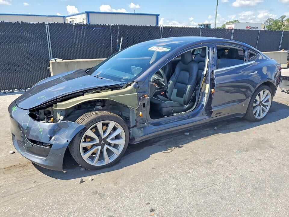 2020 TESLA Model 3