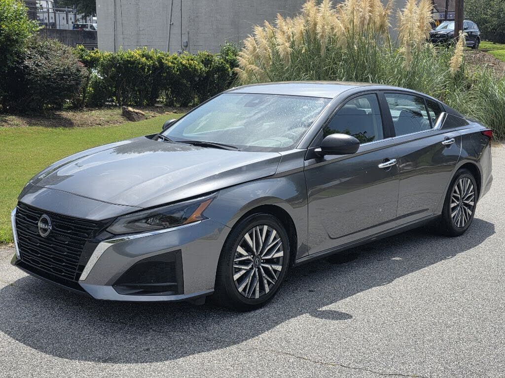 2025 NISSAN Altima