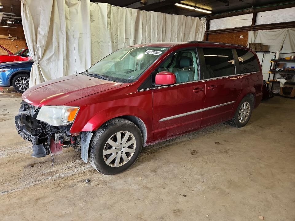 2014 CHRYSLER Town and Country