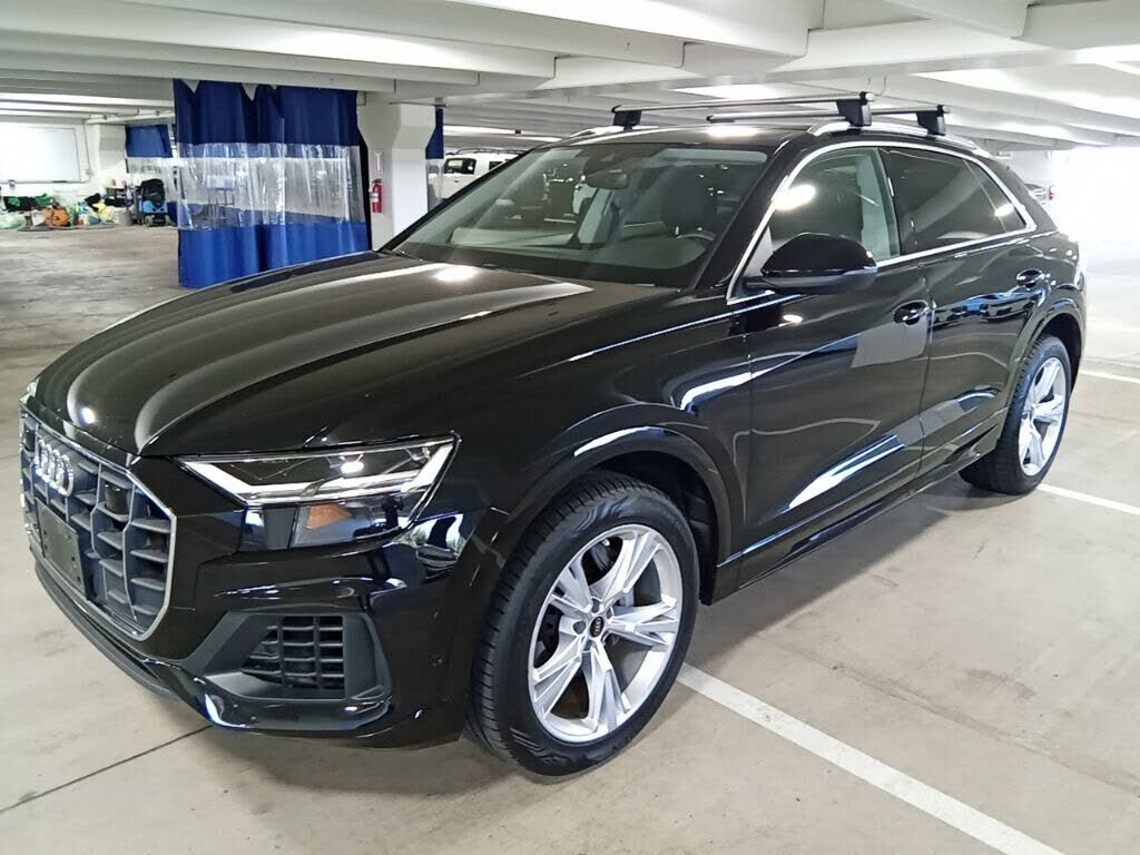 2022 AUDI Q8