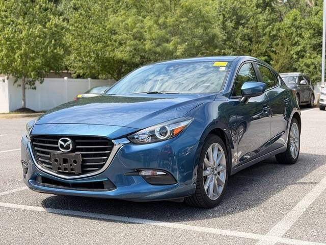 2017 MAZDA Mazda3