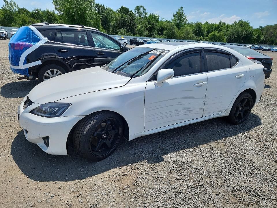 2013 LEXUS IS