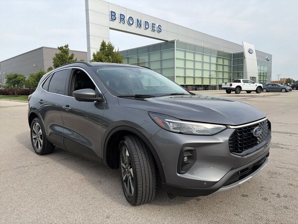 2024 FORD Escape