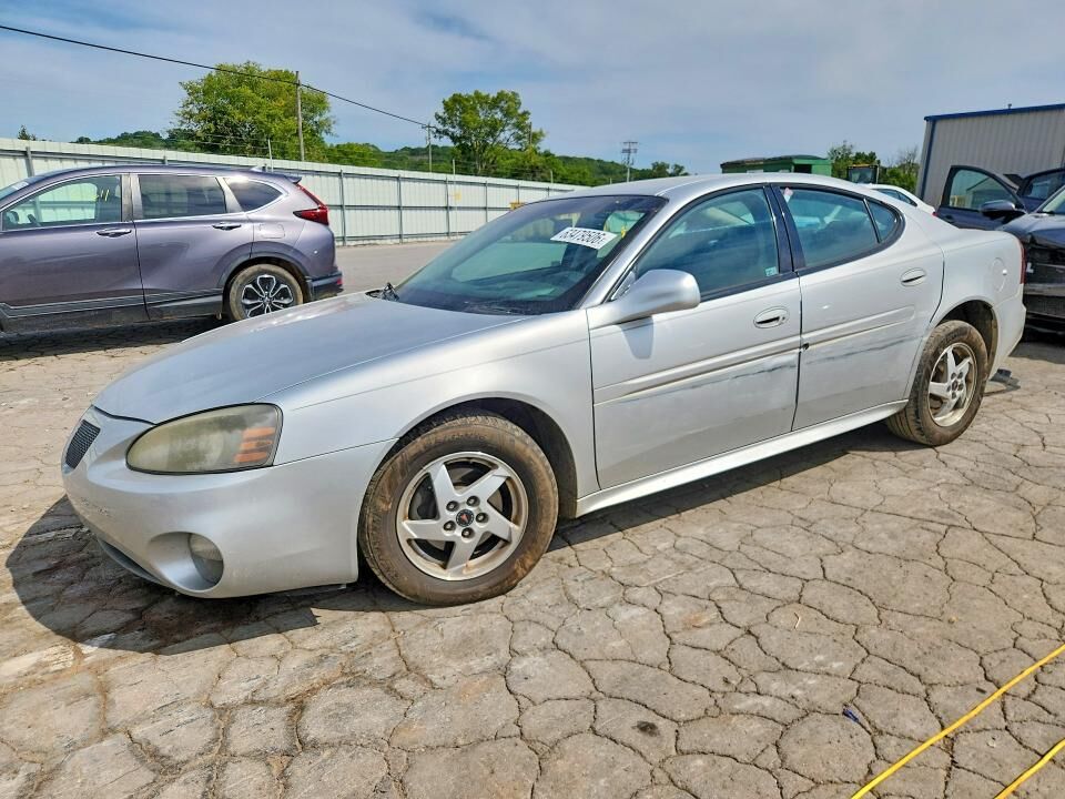 2004 PONTIAC Grand Prix