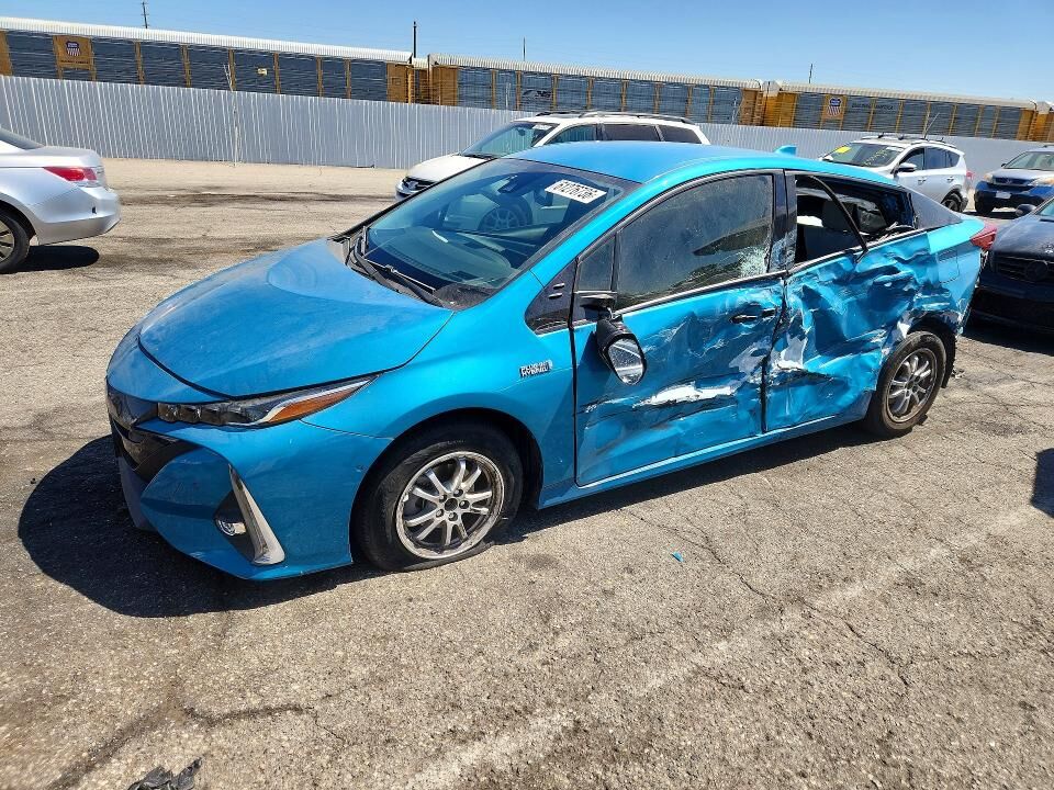 2018 TOYOTA Prius