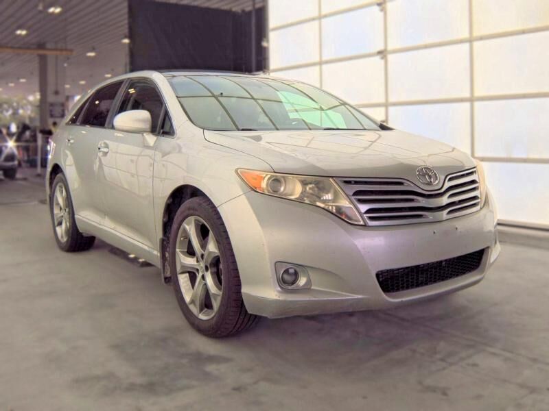 2010 TOYOTA Venza