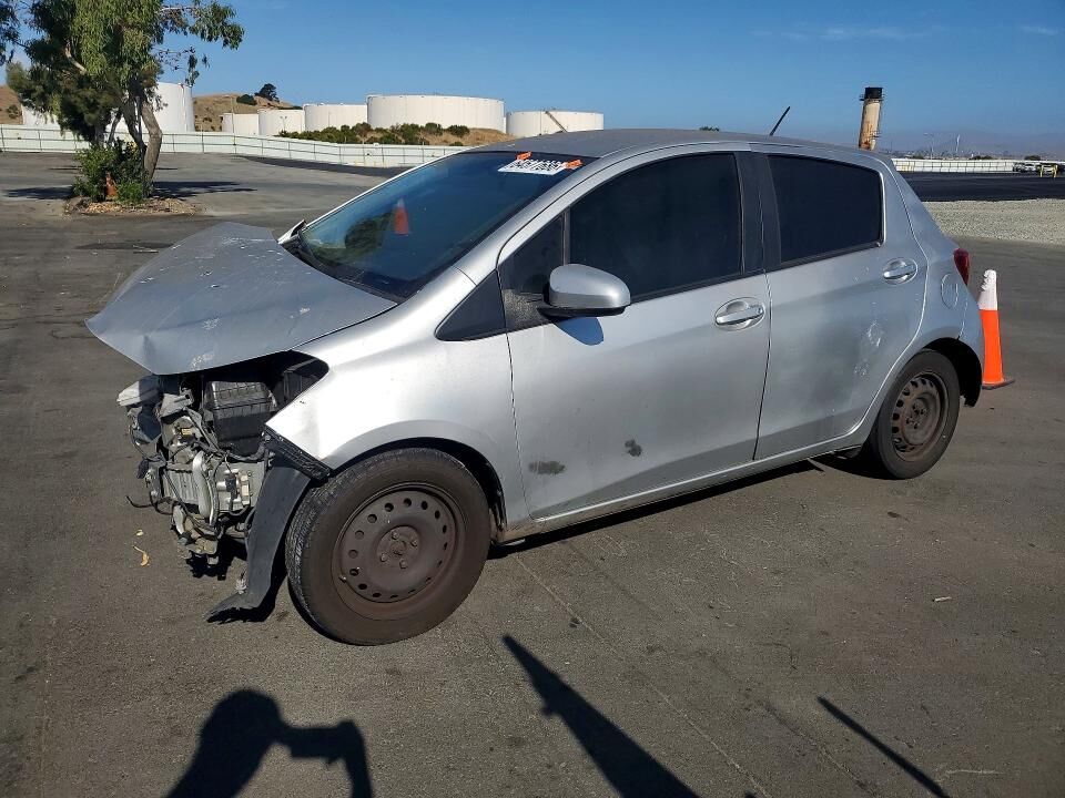 2015 TOYOTA Yaris