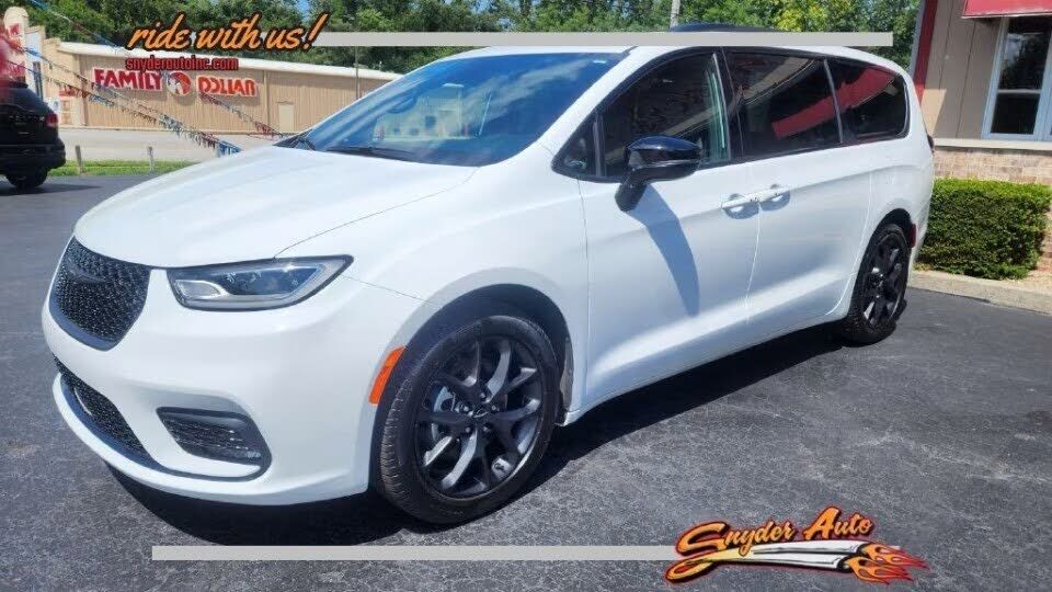 2024 CHRYSLER Pacifica
