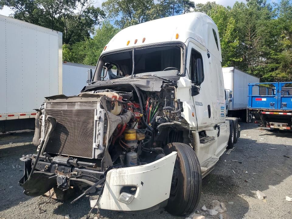 2013 FREIGHTLINER Cascadia