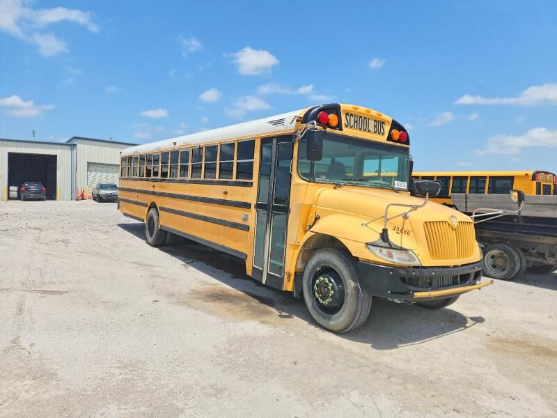 2014 IC BUS PB105