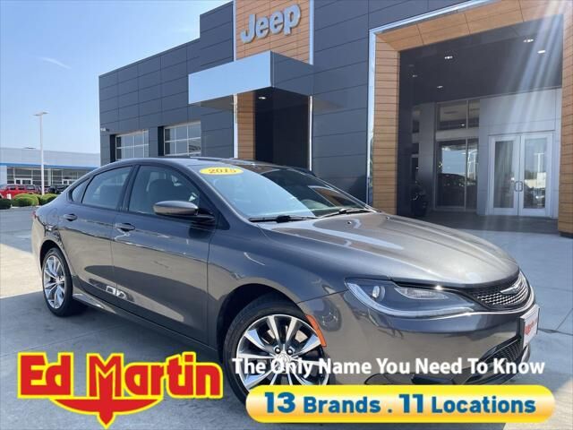 2015 CHRYSLER 200