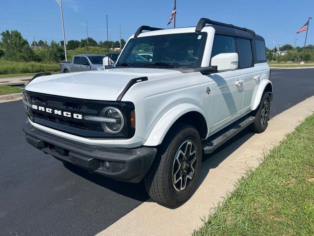 2022 FORD Bronco