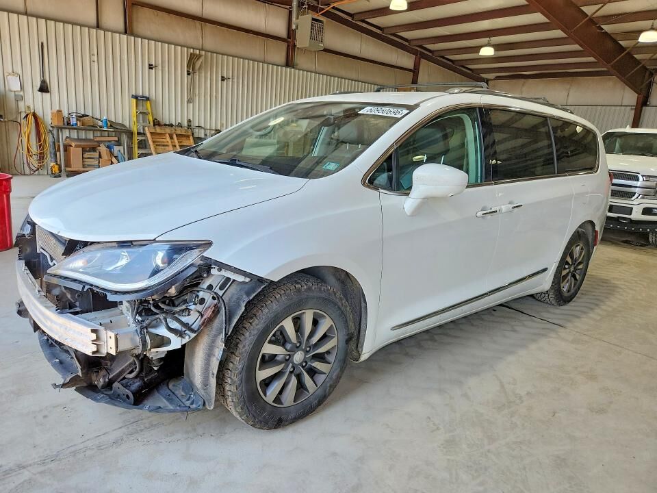 2019 CHRYSLER Pacifica