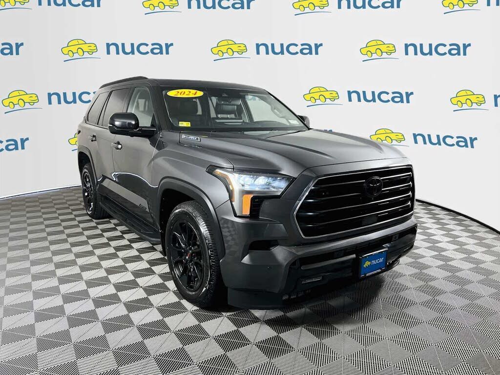 2024 TOYOTA Sequoia