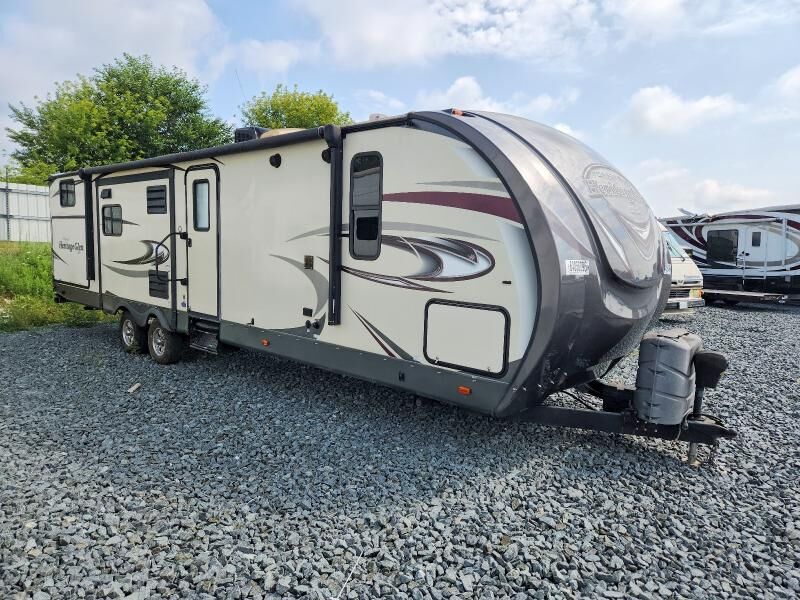 2016 FOREST RIVER Wildwood Laminated Towables