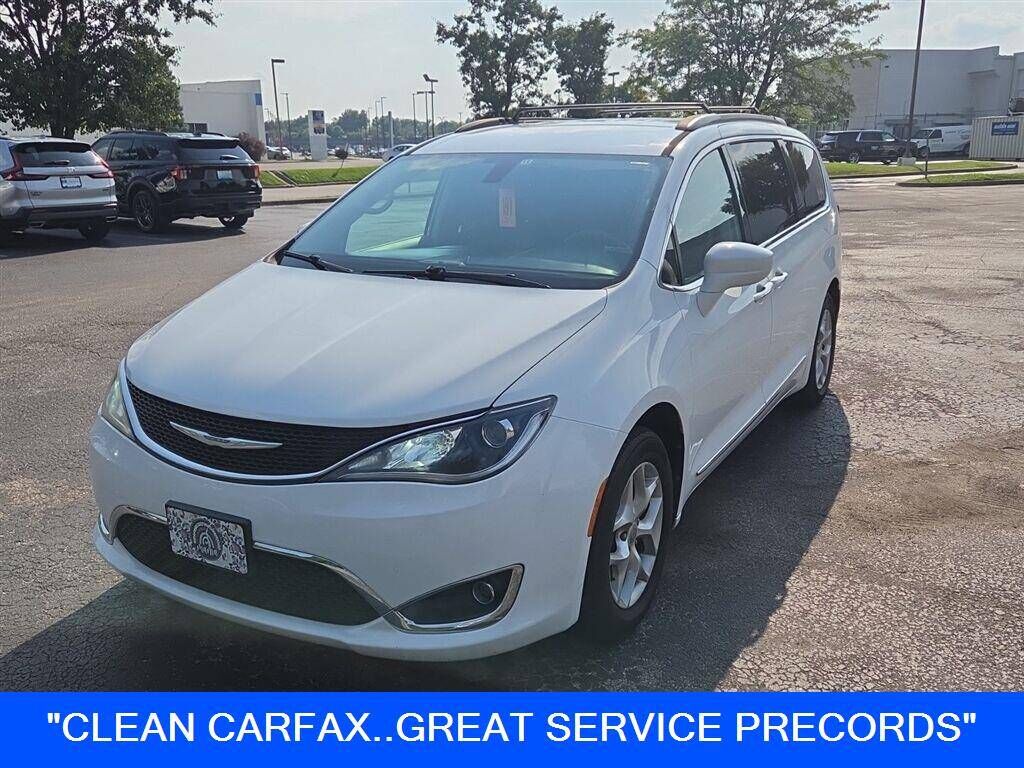 2017 CHRYSLER Pacifica