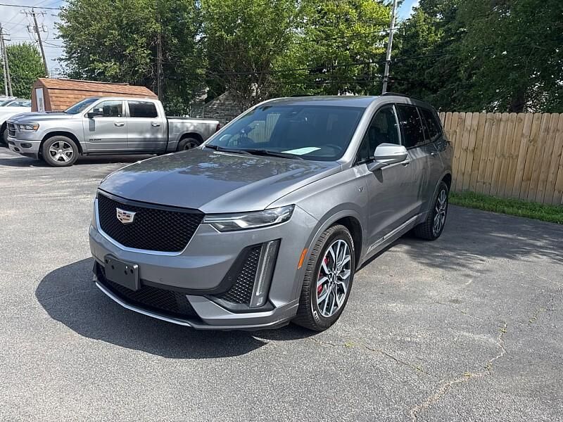 2022 CADILLAC XT6