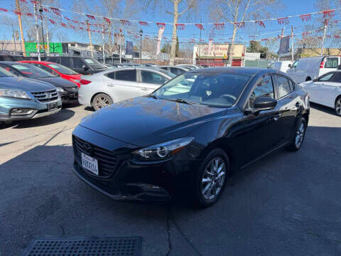 2018 MAZDA Mazda3