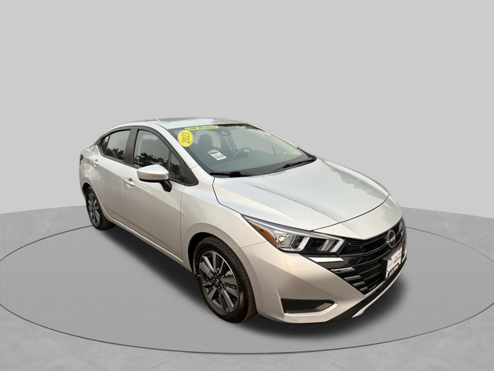 2023 NISSAN Versa