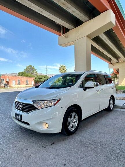 2017 NISSAN Quest