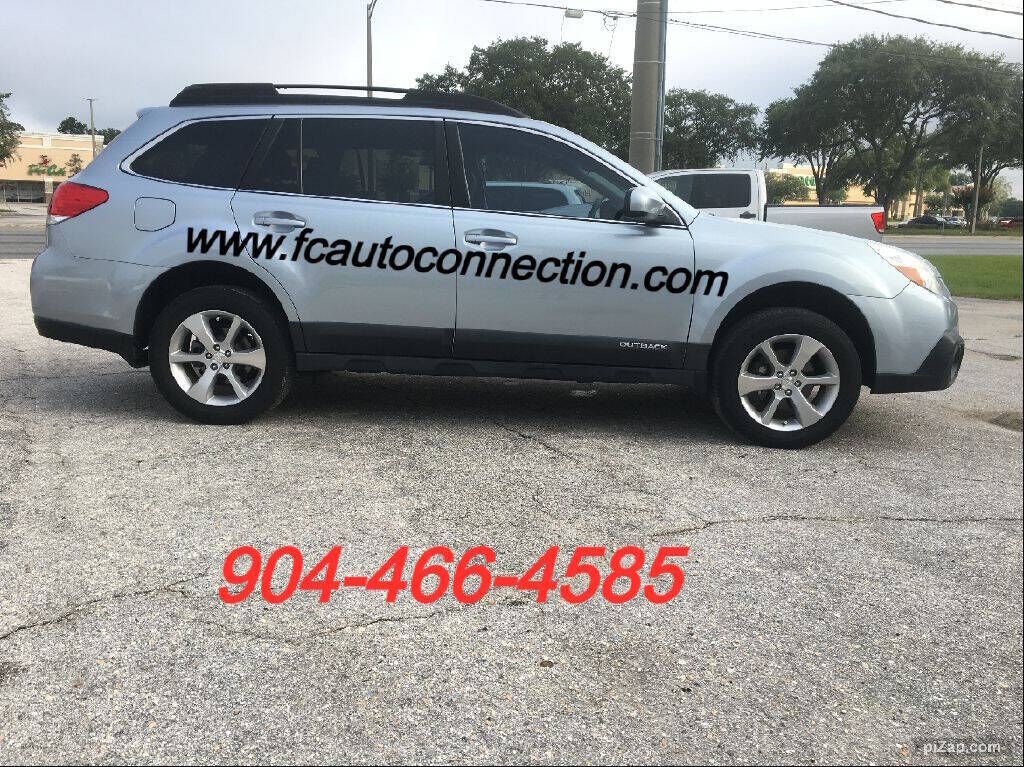 2013 SUBARU Outback