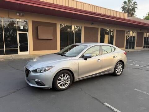 2016 MAZDA Mazda3