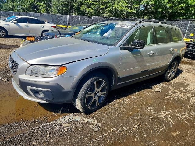 2015 VOLVO XC70