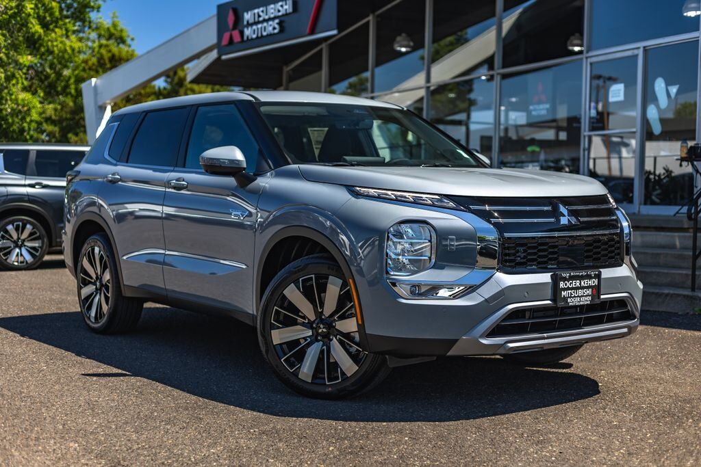 2026 MITSUBISHI Outlander