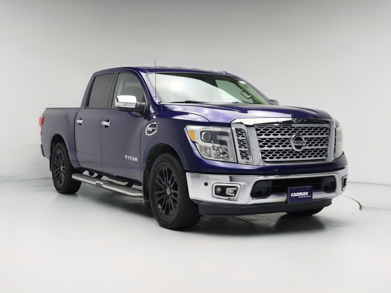 2017 NISSAN Titan