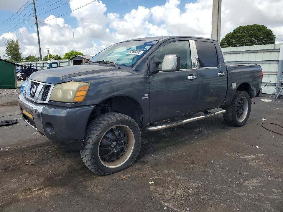 2004 NISSAN Titan