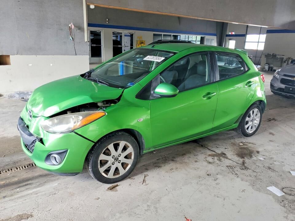 2013 MAZDA Mazda2