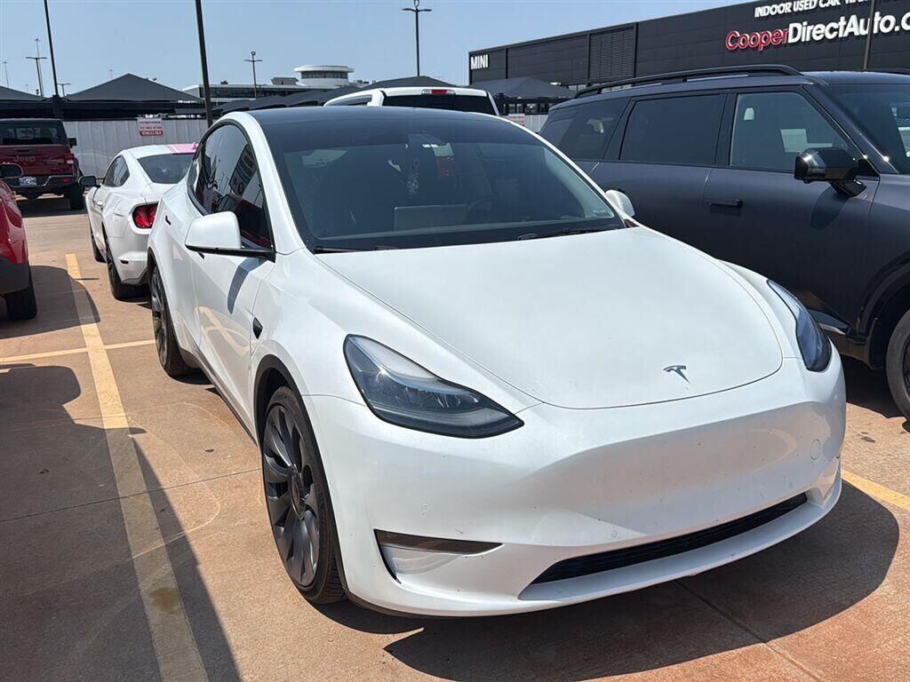 2022 TESLA Model Y