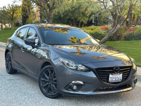 2016 MAZDA Mazda3