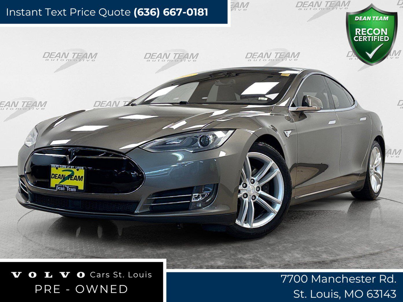 2015 TESLA Model S