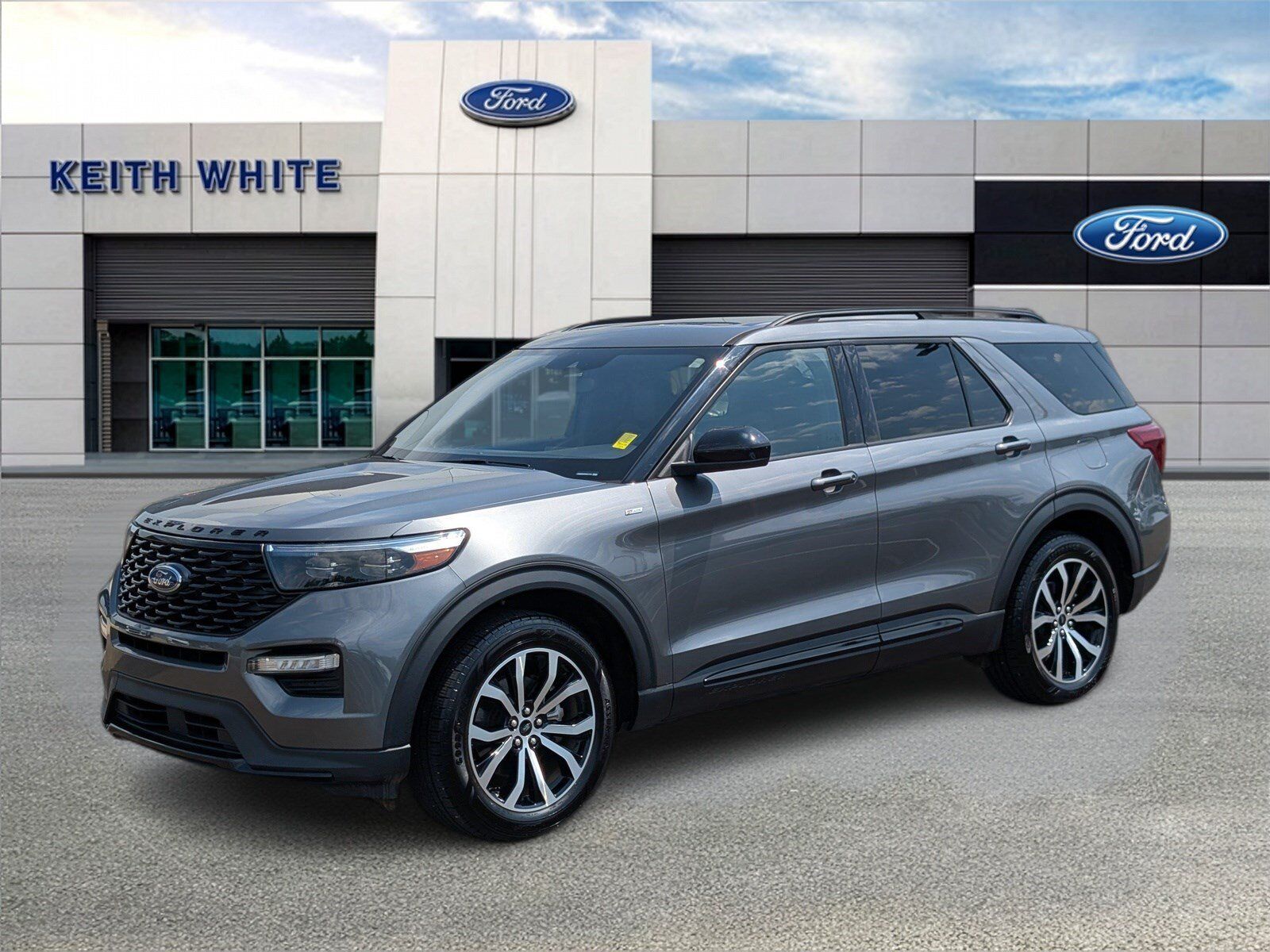 2023 FORD Explorer