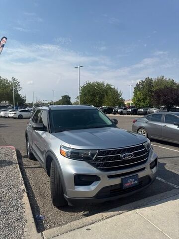 2022 FORD Explorer