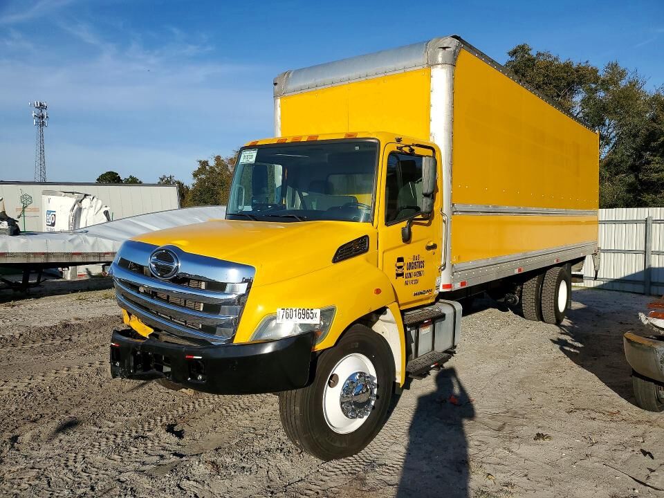 2020 HINO Conventional Type Truck