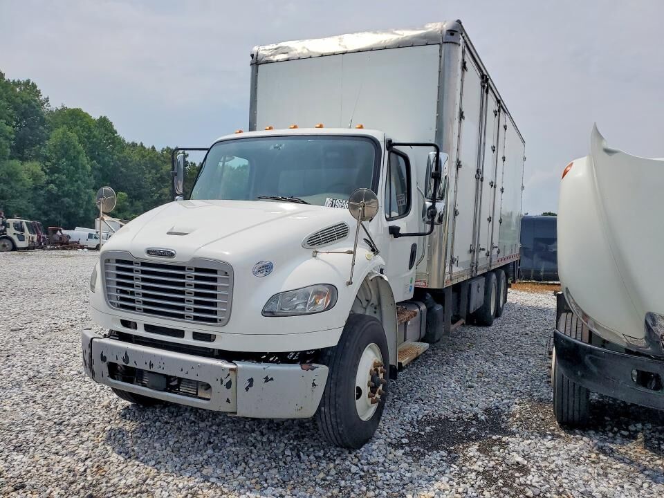 2018 FREIGHTLINER M2