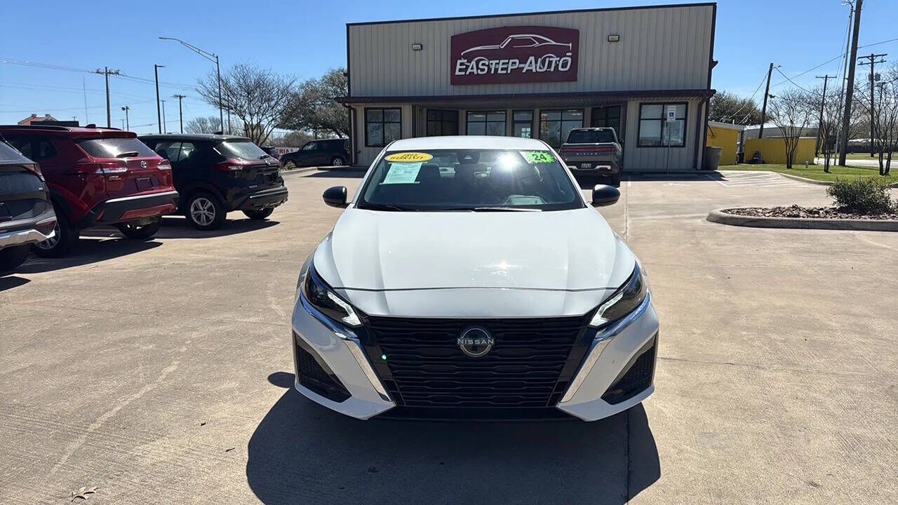 2024 NISSAN Altima